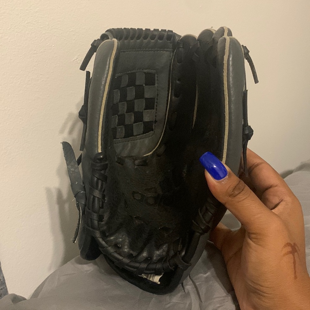 10.5 inches baseball glove adidas